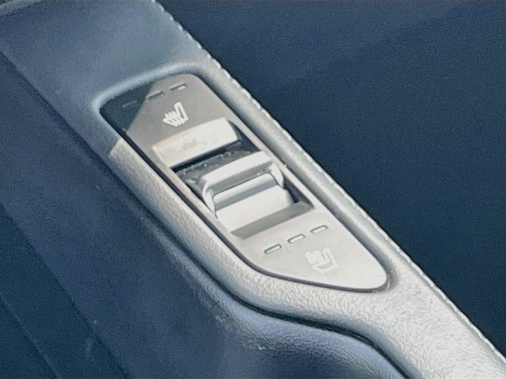 Used 2021 Kia Telluride EX w/ EX Premium Package FWD image 21