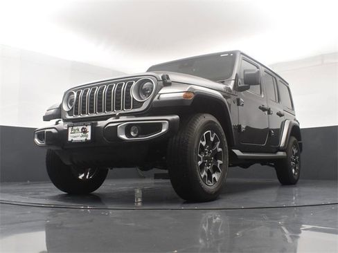 New 2025 Jeep Wrangler Sahara image 21