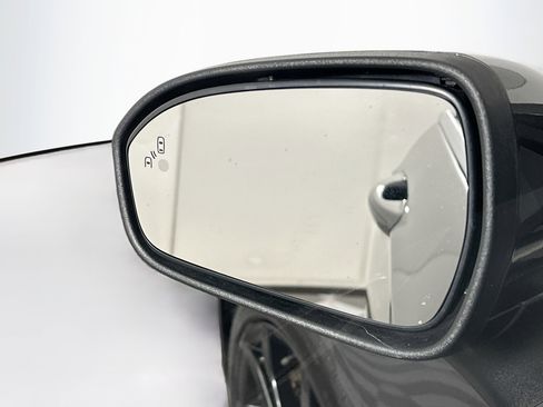 Used 2019 Ford Fusion SE w/ Equipment Group 151A image 16