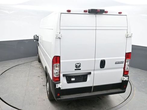 Used 2024 RAM ProMaster 2500 w/ Convenience Group FWD image 25