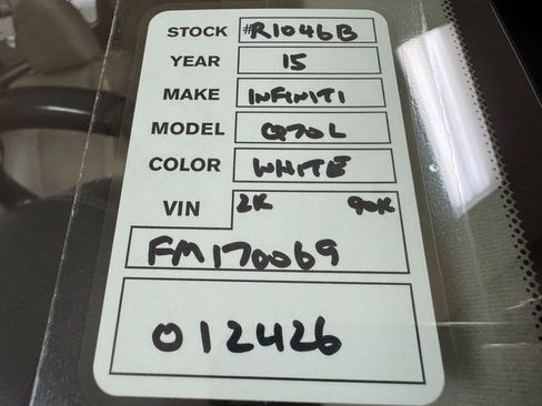 Used 2015 INFINITI Q70 L 5.6 w/ V8 Deluxe Technology Package image 26