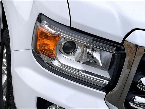 Used 2015 GMC Canyon SLT image 27