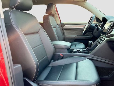 Used 2023 Volkswagen Atlas SEL R-Line image 29