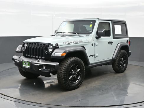 Used 2023 Jeep Wrangler Willys image 2