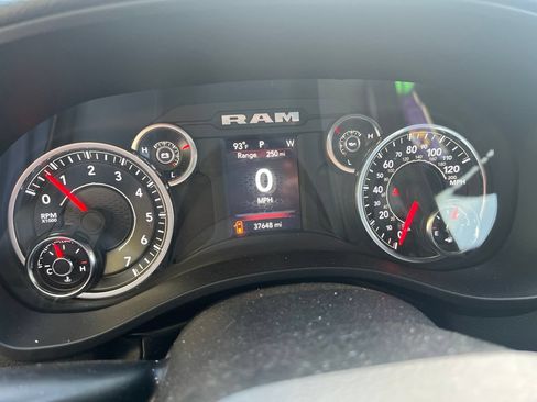Used 2023 RAM 1500 Lone Star AWD/4WD image 9