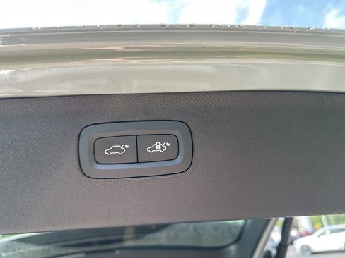 Used 2024 Volvo XC90 B6 Ultimate AWD/4WD image 35