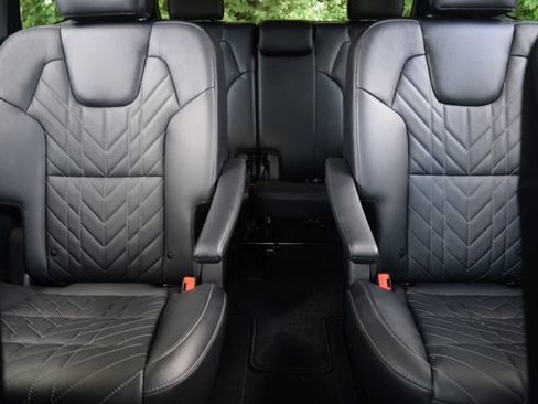 Used 2023 Kia Telluride EX X-Line AWD/4WD image 17