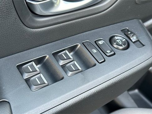 New 2025 Honda Pilot Touring image 12