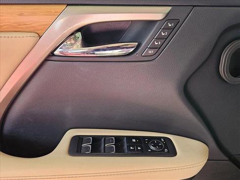 Used 2021 Lexus RX 350L FWD w/ Premium Package image 6