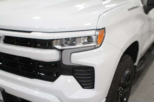 Used 2026 Chevrolet Silverado 1500 RST w/ RST Select Package AWD/4WD image 8