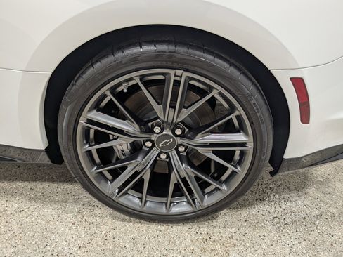 Used 2021 Chevrolet Camaro ZL1 w/ LPO, ZL1 Protection Package image 12