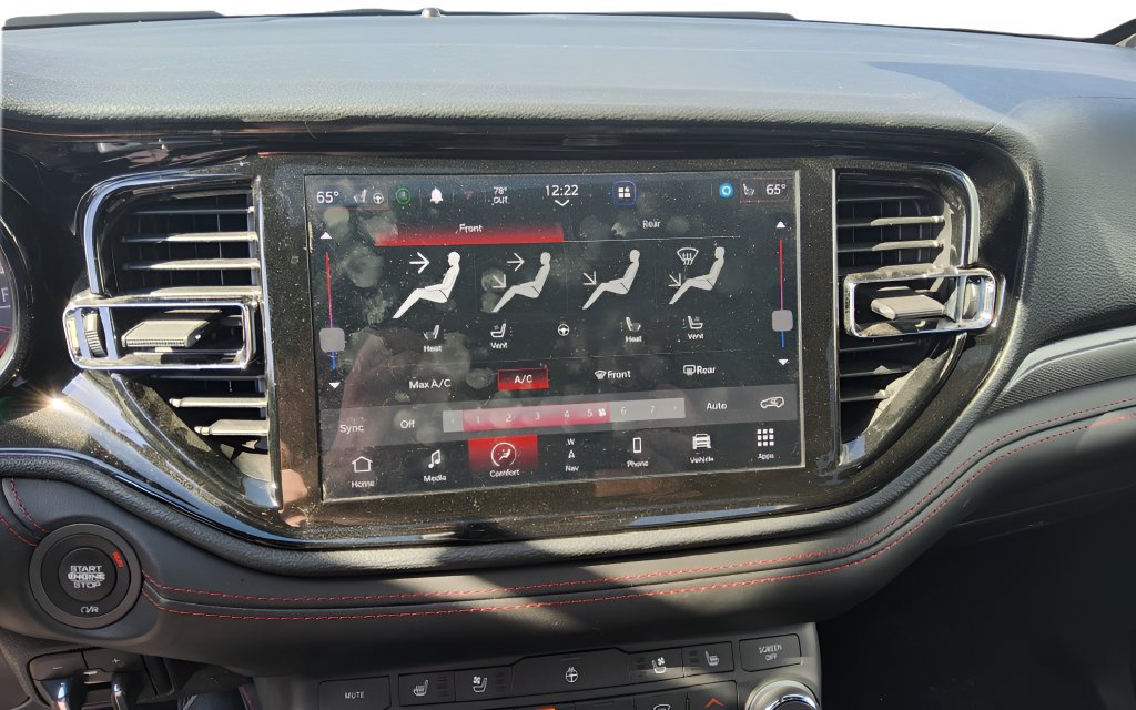 Used 2023 Dodge Durango GT AWD/4WD image 13
