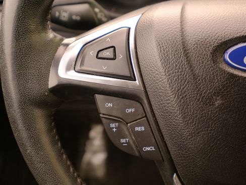 Used 2022 Ford Edge SEL image 33