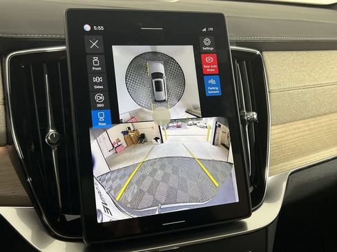 New 2026 Volvo XC90 B6 Plus w/ Protection Package Premier AWD/4WD image 21