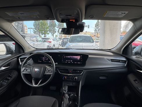 Used 2025 Buick Encore GX Preferred FWD image 33