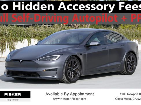 Used 2022 Tesla Model S Plaid image 1