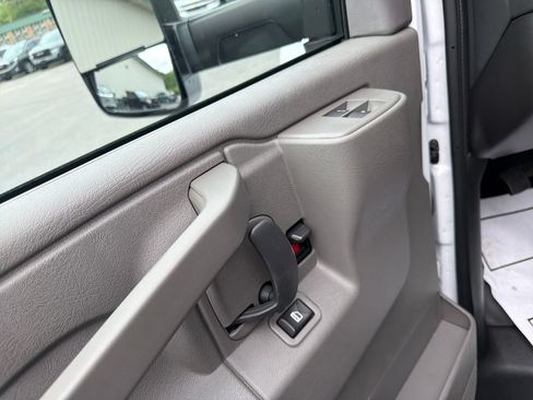 New 2026 GMC Savana 4500 w/ Power Convenience Package RWD image 13