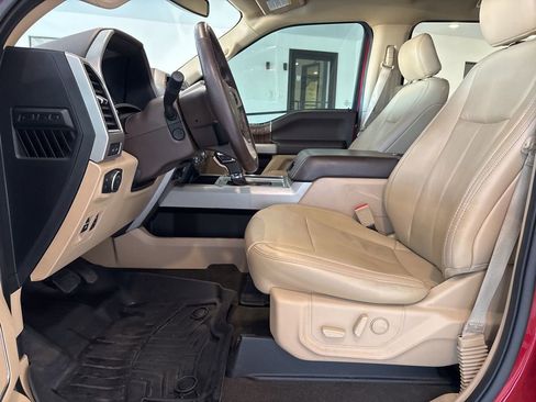 Used 2019 Ford F150 Lariat w/ Equipment Group 502A Luxury image 14