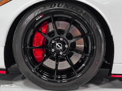Used 2024 Nissan Z NISMO w/ Floor Mat Package RWD image 21