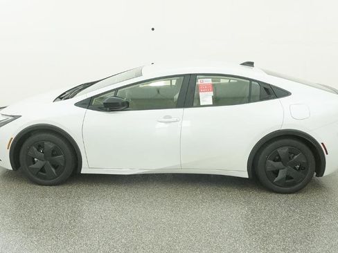 New 2026 Toyota Prius LE image 10