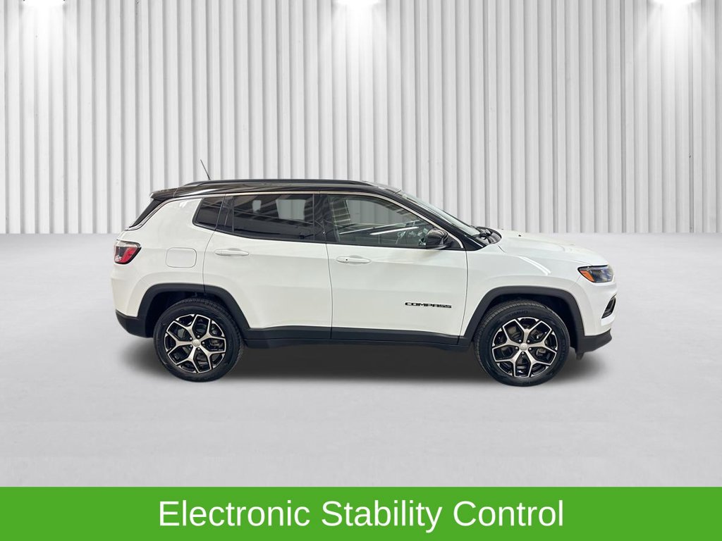 Used 2024 Jeep Compass Limited AWD/4WD image 5