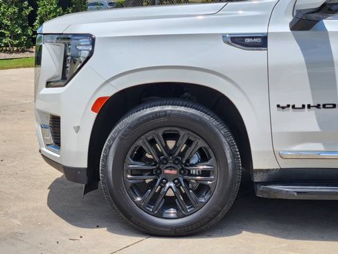 Used 2022 GMC Yukon SLT w/ SLT Premium Package RWD image 8