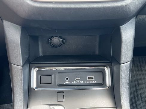 Used 2023 Subaru Ascent Limited AWD/4WD image 20