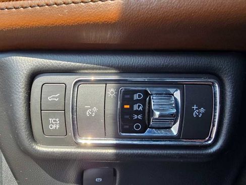 Used 2022 Lincoln Nautilus Reserve w/ Equipment Group 201A image 19