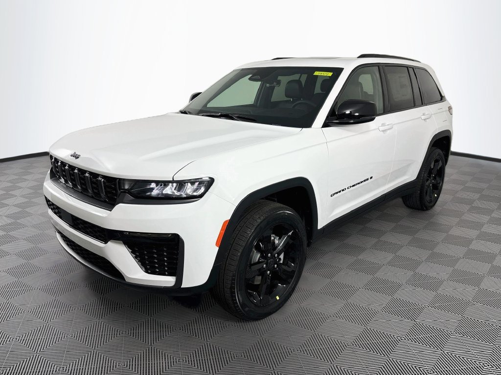 New 2027 Jeep Grand Cherokee Limited AWD/4WD image 3