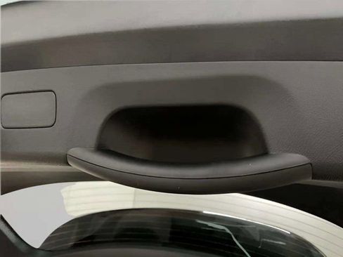 Used 2025 Kia Sorento S AWD/4WD image 12