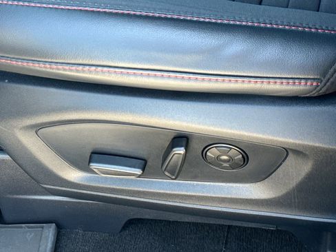 Certified 2025 Ford Explorer ST-Line w/ Premium Package RWD image 23