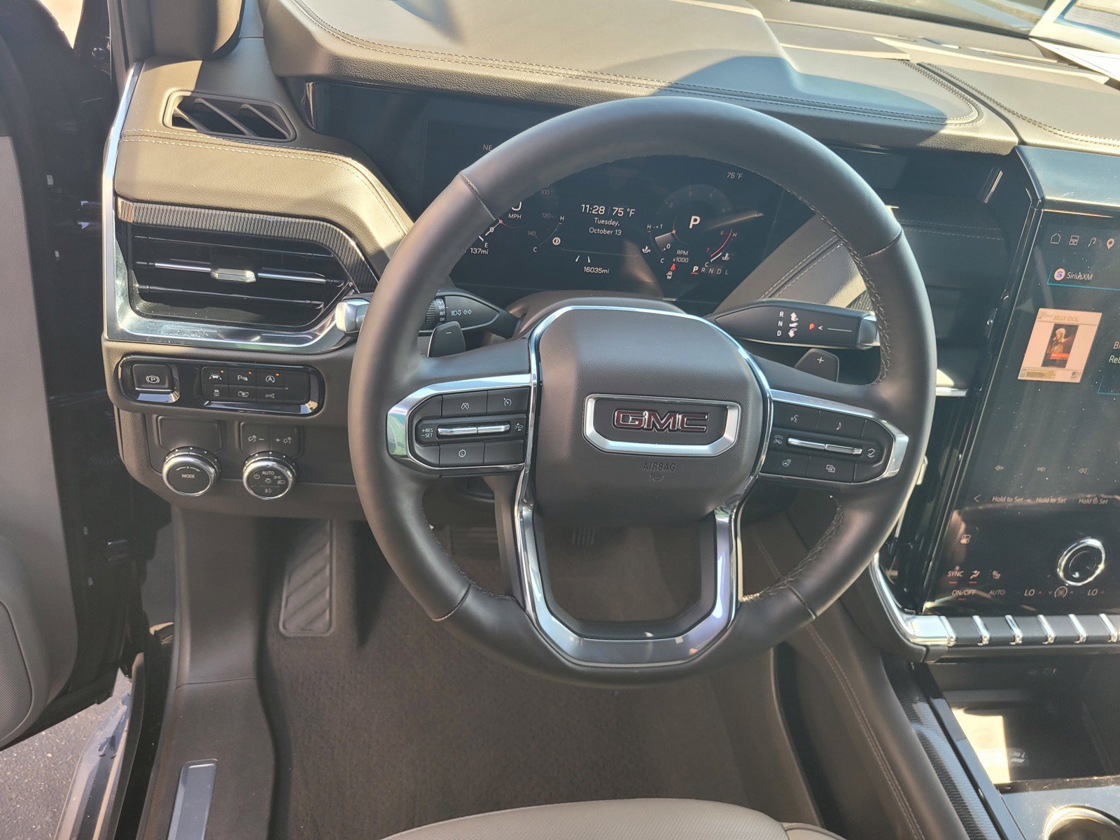 Used 2026 GMC Yukon Elevation RWD image 27