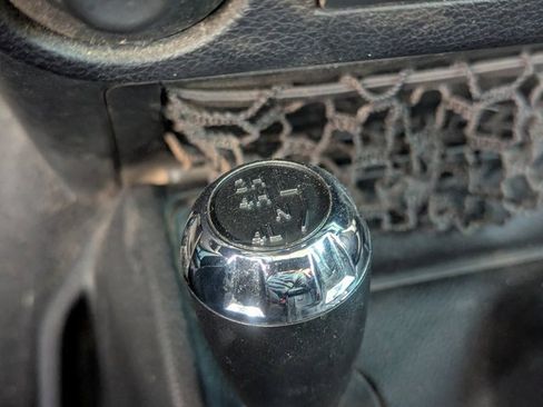 Used 2014 Jeep Wrangler Unlimited Rubicon w/ Connectivity Group image 15