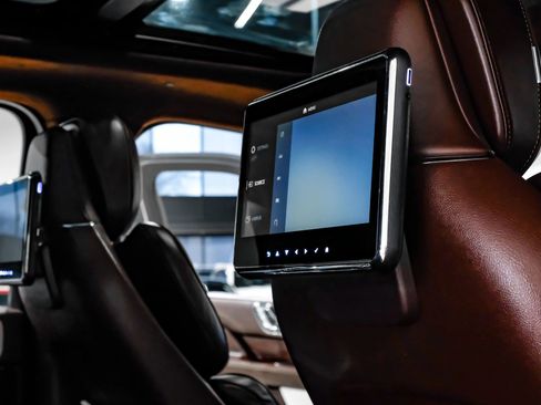 Used 2018 Lincoln Navigator Black Label w/ Cargo Package image 44