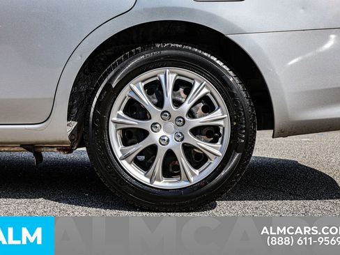 Used 2017 Nissan Versa S Plus image 17