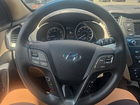 Used 2017 Hyundai Santa Fe Sport FWD image 14