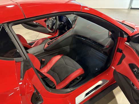 Used 2022 Chevrolet Corvette Stingray Preferred Conv w/ Z51 Performance Package RWD image 36