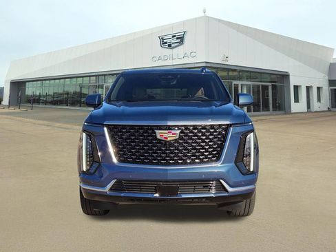 New 2026 Cadillac Escalade Luxury w/ Touring Package image 2