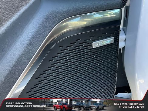 New 2026 GMC Acadia Elevation image 25