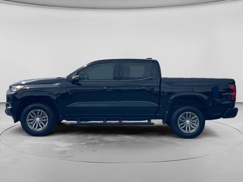 Used 2025 Chevrolet Colorado LT RWD image 4