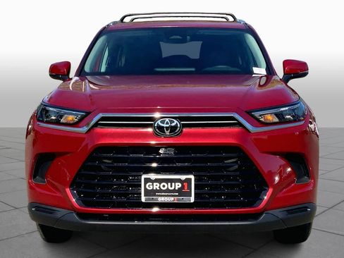 New 2026 Toyota Grand Highlander XLE image 3