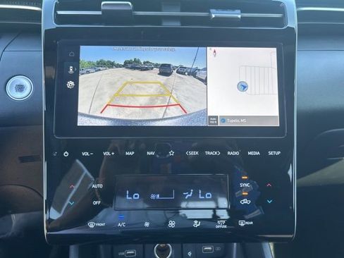 Used 2024 Hyundai Santa Cruz SEL w/ Activity Package FWD image 14