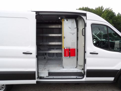 Used 2020 Ford Transit 250 Medium Roof AWD image 26