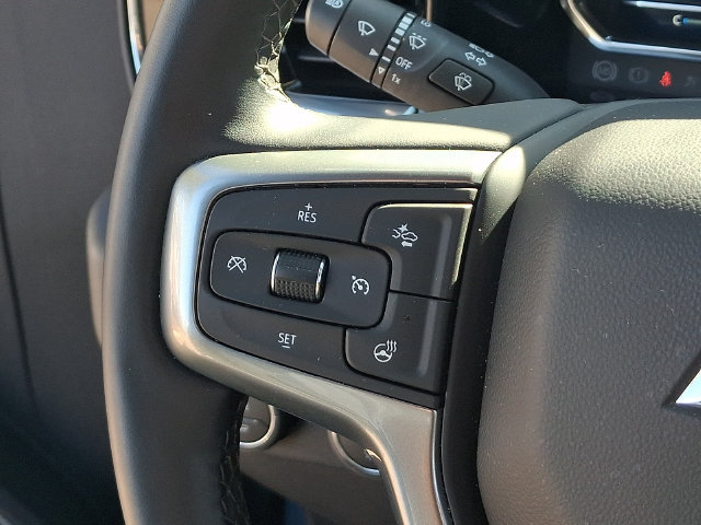 Used 2024 Chevrolet Silverado 1500 LT AWD/4WD image 7