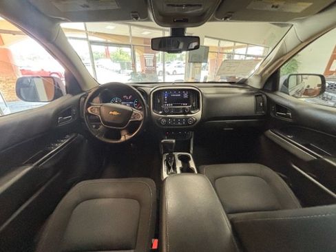 Used 2019 Chevrolet Colorado LT w/ LT Convenience Package AWD/4WD image 9