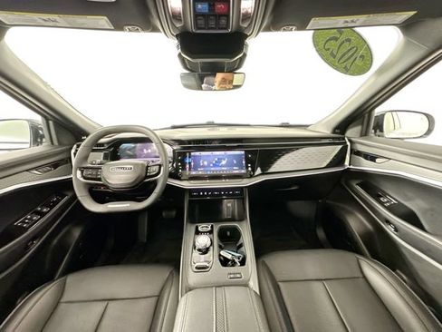 Used 2025 Jeep Wagoneer S Limited AWD/4WD image 21