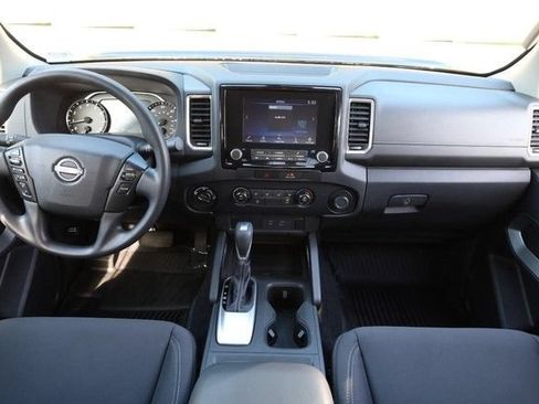 Certified 2022 Nissan Frontier SV AWD/4WD image 21