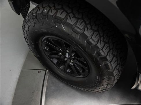 Used 2025 Ford F150 Raptor AWD/4WD image 10