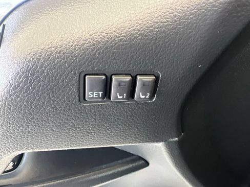 Used 2018 Nissan Rogue SV w/ Sun & Sound Touring Package AWD/4WD image 49