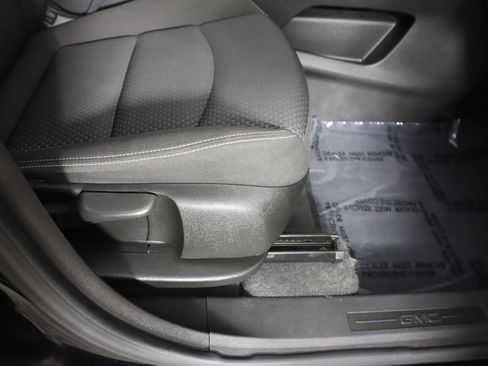 Used 2022 GMC Terrain SLE w/ Driver Convenience Package image 30